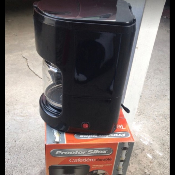 Coffee Machine - Picture 2 of 3